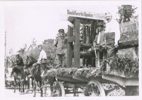 Schwenten, Kreis Angerburg Ogonken, 400 Jahrfeier, Motivwagen,  Baustoffwerke Ogonken  