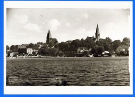 Osterode (Ostpr.), Kreis Osterode Osterode (Ostpr.), Blick über den Drewenzsee auf die Stadt mit Evang. und Kath. Kirche II Osterode, Stadtmotive