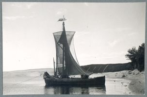 Nidden, Kreis Memel Nidden, Keitelkahn II Nidden, Kurenkähne im Hafen und am Haffstrand