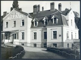 Cadinen, Kreis Elbing Cadinen, Schloß, Vorderansicht VII Cadinen, Schloß