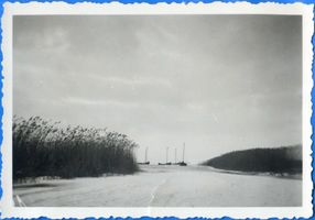 Postnicken, Kreis Samland Postnicken, Eingefrorene Kähne im Haff 