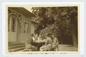 Obrotten, Kreis Samland Obrotten, Reichsarbeitsdienstlager 2/13, Maiden bei der Hausarbeit 