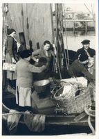 Königsberg (Pr.), Stadtkreis Königsberg Königsberg (Pr.), Marktfrauen am Pregel Königsberg, Pregel