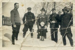 Brödau, Kreis Johannisburg Bogumillen, Bewohner des Dorfes im Schnee 