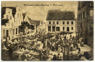 Mohrungen, Stadt, Kreis Mohrungen Markt Mohrungen, Markt, Markttag Mohrungen, Rathaus