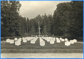 Hohenwaldeck, Kreis Goldap Makunischken, Heldenfriedhof 