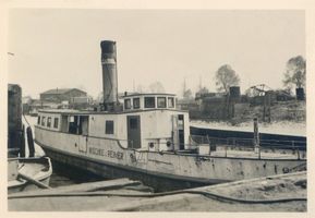 Großheidekrug, Kreis Samland Groß Heydekrug, Die  Wischke und Reimer  im Hafen 