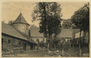 Insterburg, Stadt, Stadtkreis Insterburg Insterburg, Im Schlosshof II Инстербург, в замковом дворе, II
