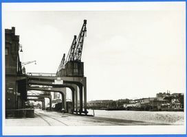 Königsberg (Pr.), Stadtkreis Königsberg Königsberg (Pr.), Innerer Hafen, Blick Richtung Eisenbahnbrücke IV Königsberg, Innerer Hafen (Alter Hafen östlich der alten Eisenbahnbrücke)