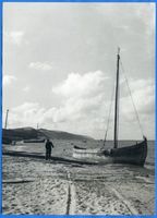  Kurische Nehrung??, Kurenkahn am Ufer 
