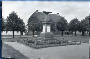 Ebenrode, Stadt, Kreis Ebenrode Ebenrode, Ehrenmal 