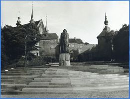 Frauenburg, Kreis Braunsberg Frauenburg, Dom und Kopernikusdenkmal V Фрауэнбург, собор и памятник Копернику, V