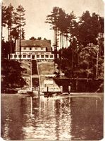 Niedersee, Kreis Sensburg Rudczanny, Kurhaus mit Dampferanlegestelle III 