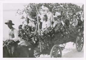 Schwenten, Kreis Angerburg Ogonken, 400 Jahrfeier, Erntewagen 