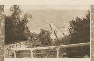 Rauschen Kr. Samland, Kreis Samland Rauschen Kr. Samland, Schlängelweg zum Strande und Seesteg Раушен, уезд Самбия, извилистая тропа к пляжу и морскому мостку