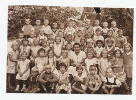 Metgethen, Ort und Bahnstation, Stadtkreis Königsberg Metgethen, Volksschule, 1. Schuljahr 1933, Geburtsjahrgang 1926/27 