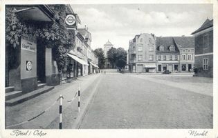 Rößel, Stadt, Kreis Rößel Rößel, Marktplatz mit Blickrichtung Gymnasialkirche II Решель, рыночная площадь с видом на гимназическую церковь, II