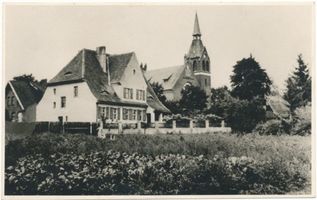 Malga, Kreis Neidenburg Malga, Kirche, Pfarrhaus und Schule 