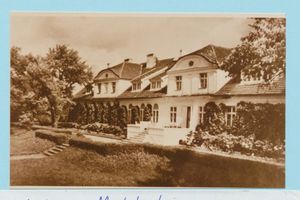 Mehleden, Kreis Gerdauen Mehleden, Gutshaus, Ansicht vom Park 