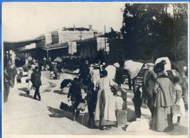 Allenstein, Stadtkreis Allenstein Allenstein, Bahnhof, Flüchtlinge vor der Schlacht bei Tannenberg Erster Weltkrieg