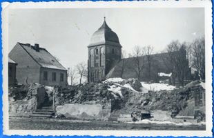 Passenheim, Stadt, Kreis Ortelsburg Passenheim, Kirche und zerstörte Häuser 
