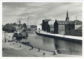 Memel, Stadt, Stadtkreis Memel Memel, Dange mit Speichern und Börsenbrücke 