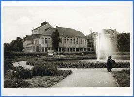 Königsberg (Pr.), Stadtkreis Königsberg Hufenallee 2 Königsberg (Pr.), Neues Schauspielhaus mit Anlagen VIII Königsberg, Komische Oper, Luisentheater, Neues Schauspielhaus