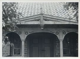 Liebenberg, Kreis Ortelsburg Liebenberg, Hauseingang mit Holzveranda 