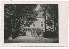 Supplitten, Kreis Preußisch Eylau Supplitten, Gutshaus, Gartenansicht Супплиттен, усадебный дом, вид со стороны сада