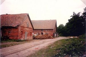 Puschkeiten, Kreis Bartenstein Puschkeiten (Сосновка), Stallgebäude der Gutsleute Пушкайтен (Сосновка), скотное здание работников имения