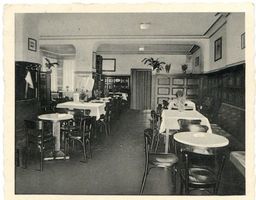 Ebenrode, Stadt, Kreis Ebenrode Ebenrode fr. Stallupönen, Kaffee und Konditorei Demski, Innen Эбенроде, быв. Шталлупёнен, кафе и кондитерская Демски, интерьер