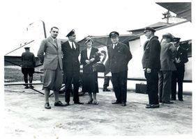 Königsberg (Pr.), Stadtkreis Königsberg Königsberg, Flughafen Devau, Der neue Flugbetriebsleiter Holz und Frau Кёнигсберг, аэропорт Девау, новый начальник лётной службы Хольц с женой