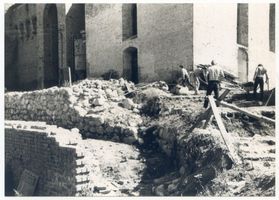 Rößel, Stadt, Kreis Rößel Rößel, Burg im Wiederaufbau, Arbeit an Innenräumen Рёссель, замок в ходе восстановления, работы во внутренних помещениях