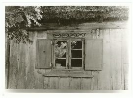 Liebenberg, Kreis Ortelsburg Liebenberg, Fenster mit Verzierung 