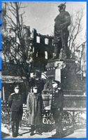 Königsberg (Pr.), Stadtkreis Königsberg Königsberg (Pr.), Kaiser Wilhelm Platz, Bismarck - Denkmal - Kriegsschäden Königsberg, Zweiter Weltkrieg und das Ende