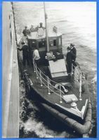  Ostsee, Seedienst, Der Lotse kommt an Bord Seedienst Ostpreußen