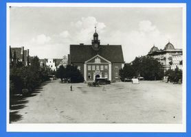 Neidenburg, Stadt, Kreis Neidenburg Neidenburg, Marktplatz mit Rathaus III Найденбург, рыночная площадь с ратушей, III