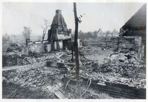 Nemmersdorf, Kreis Gumbinnen Nemmersdorf, Zerstörte Häuser Неммерсдорф, разрушенные дома