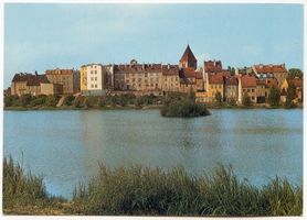 Landsberg, Stadt, Kreis Preußisch Eylau Landsberg i. Ostpr., Ortsansicht über den Mühlenteich Ландсберг в Вост. Прус., вид местности за Мельничным прудом