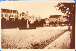 Kuckerneese, Ort, Kreis Elchniederung Kaukehmen, Marktplatz, Blick von der Kirche Kuckerneese, Am Markt