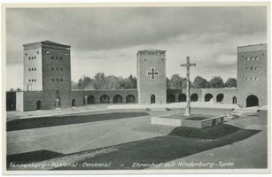 Hohenstein Kr. Osterode, Stadt, Kreis Osterode Hohenstein i. Ostpr., Reichsehrenmal Tannenberg mit Ehrenhof und Hindenburg Turm Хоэнштайн (Вост. Прус.), имперский мемориал Танненберг с почетным двором и башней Гинденбурга