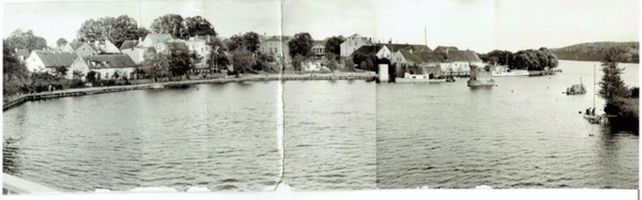 Nikolaiken Kr. Sensburg, Kreis Sensburg Nikolaiken Kr. Sensburg, Blick von der neuen Brücke auf zerstörte Brücke - Panorama Masurische Seen
