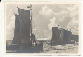 Pillkoppen, Kreis Samland Pillkoppen, Am Haffstrand, Fischerboote, VI Пилькоппен, на берегу залива, рыбацкие лодки, VI