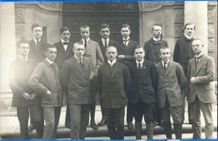 Königsberg (Pr.), Stadtkreis Königsberg Königsberg (Pr.), Hufengymnasium, Lehrer und Schüler Кёнигсберг (Пр.), Хуфенская гимназия, учителя и ученики