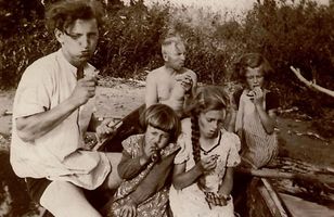 Inse, Ort, Kreis Elchniederung Inse, Familie Szonn am Strand Elchniederung, Personen- und Familienbilder