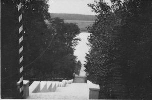 Obereißeln, Kreis Tilsit-Ragnit  33 Obereißeln, Große Treppe, Blick auf die Memel IV 
