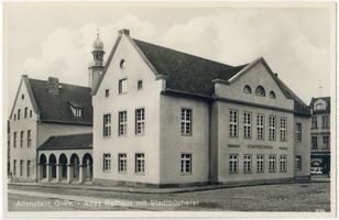 Allenstein, Stadtkreis Allenstein Allenstein, Altes Rathaus mit Stadtbücherei Allenstein, Altes Rathaus