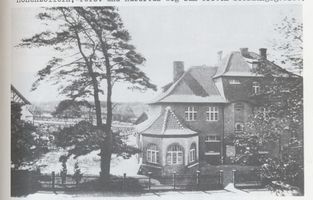 Metgethen, Ort und Bahnstation, Stadtkreis Königsberg Adolf-Hitler-Weg 10 Metgethen, Kaporner Heide-Weg 10, Verwaltungs- und Wohngebäude der Waldvillenkolonie-Ges. 