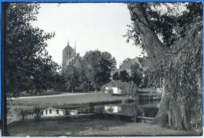 Braunsberg Kr. Braunsberg, Kreis Braunsberg Braunsberg, Ostpr., Kath. Pfarrkirche und Schloßschule III Браунсберг (Вост. Пруссия), католическая приходская церковь и Замковая школа, III