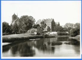 Braunsberg Kr. Braunsberg, Kreis Braunsberg Braunsberg, Ostpr., Kath. Pfarrkirche und Schloßschule IV Браунсберг (Вост. Пруссия), католическая приходская церковь и Замковая школа, IV